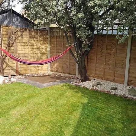 Fantastic 3-bedroom House In Bradley Stoke アパート ブリストル