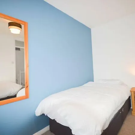 Fantastic 3-bedroom House In Bradley Stoke * ブリストル
