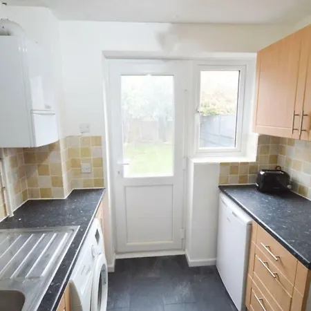 アパート Fantastic 3-bedroom House In Bradley Stoke ブリストル